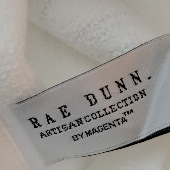 🆕️ Rae Dunn Christmas Kitchen Towels Set of 2 - Picture 6 of 7